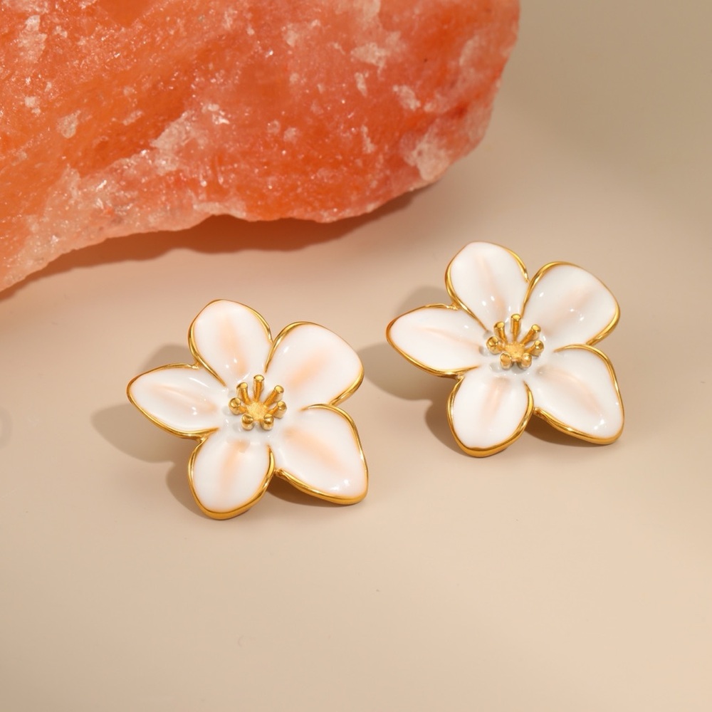 Elegant Gold and White Floral Earrings